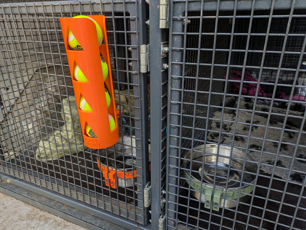 Monty Bracket Ball Dispenser